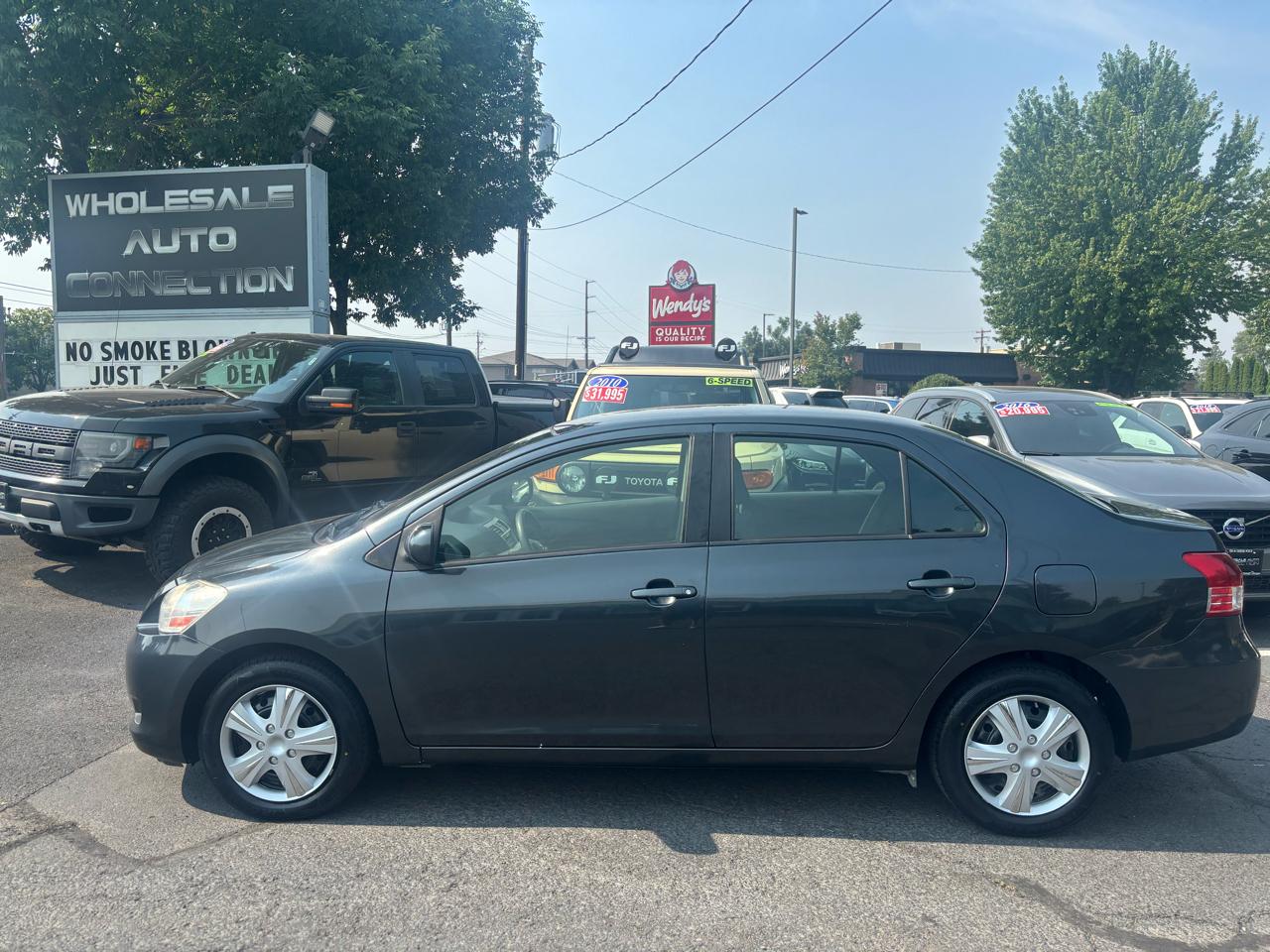 Toyota Yaris Sedan 2012