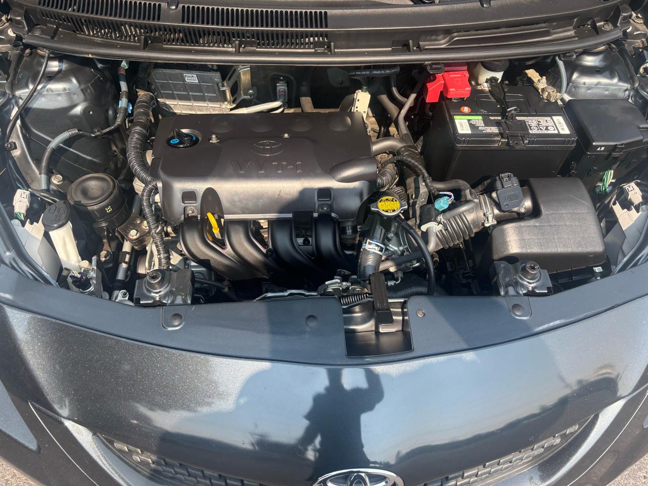 Toyota Yaris Sedan 2012
