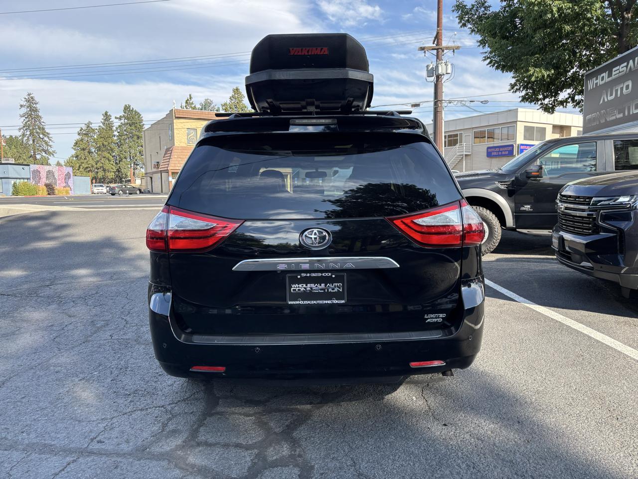 Toyota Sienna Limited Premium AWD 7-Passenger (Natl) 2017