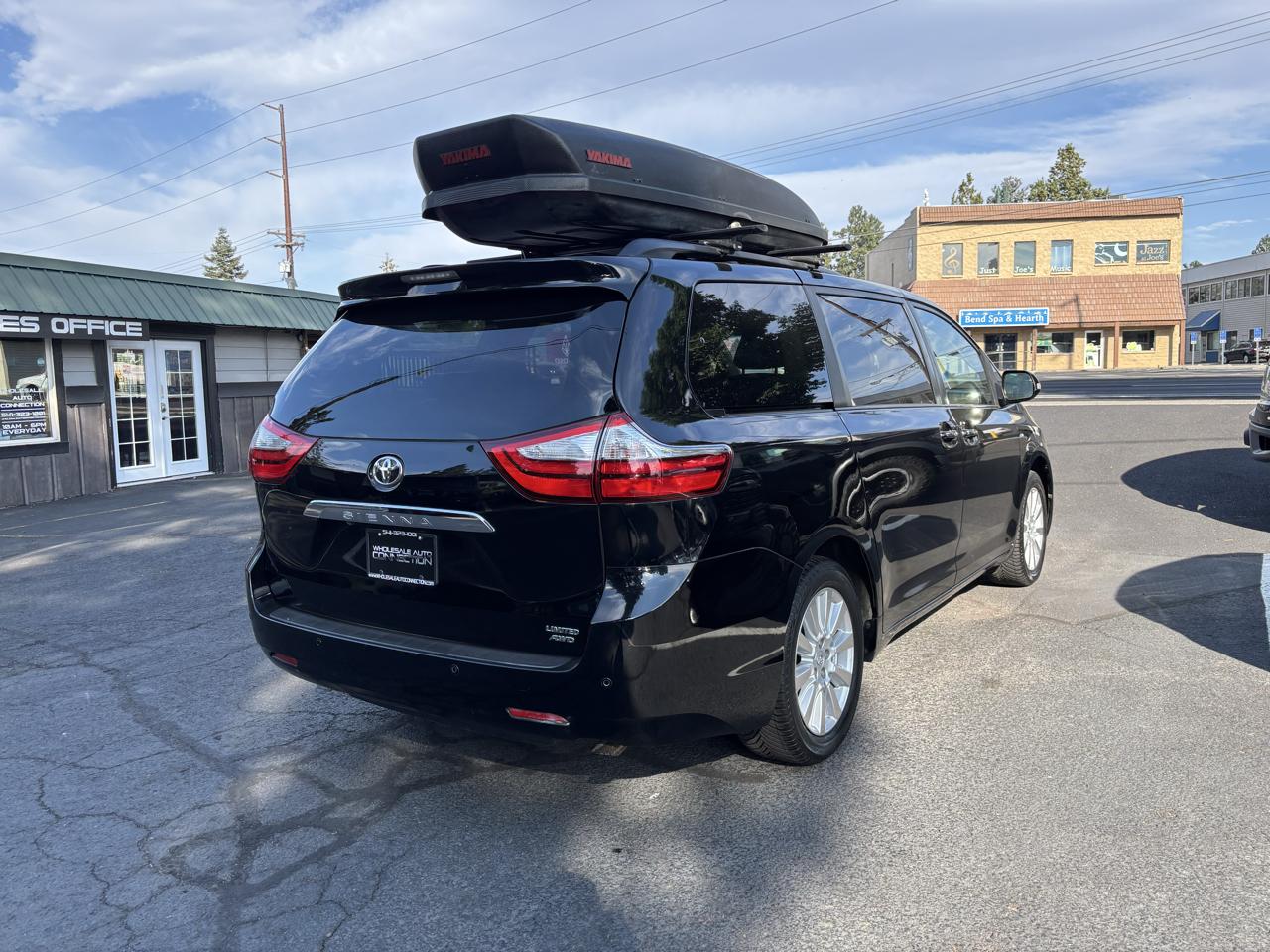 Toyota Sienna Limited Premium AWD 7-Passenger (Natl) 2017