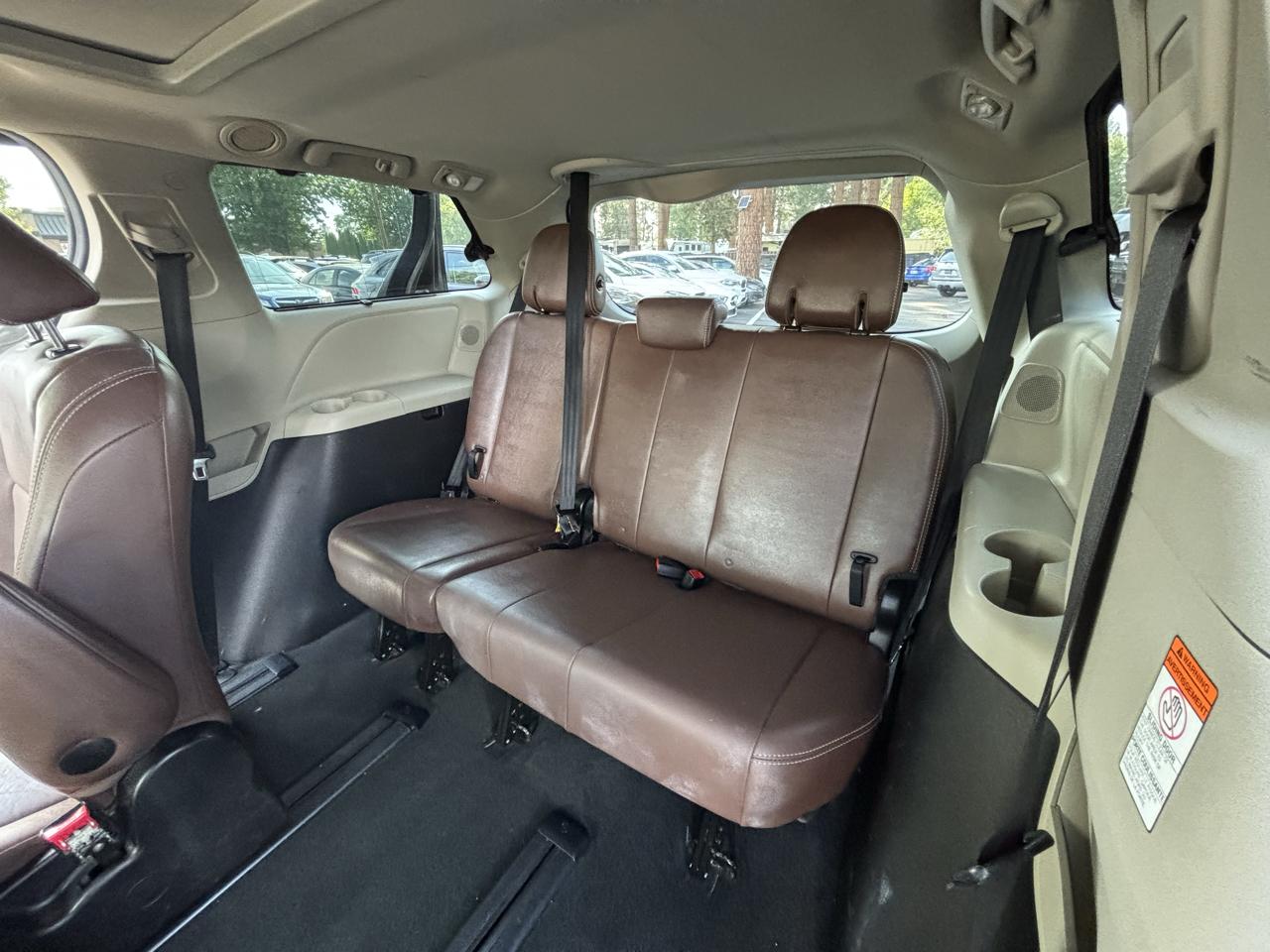 Toyota Sienna Limited Premium AWD 7-Passenger (Natl) 2017
