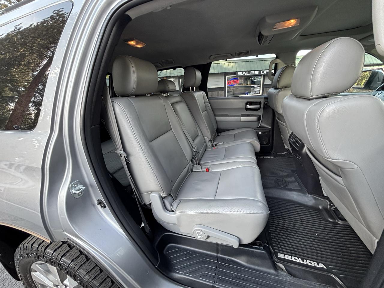 Toyota Sequoia Limited 4WD 2017
