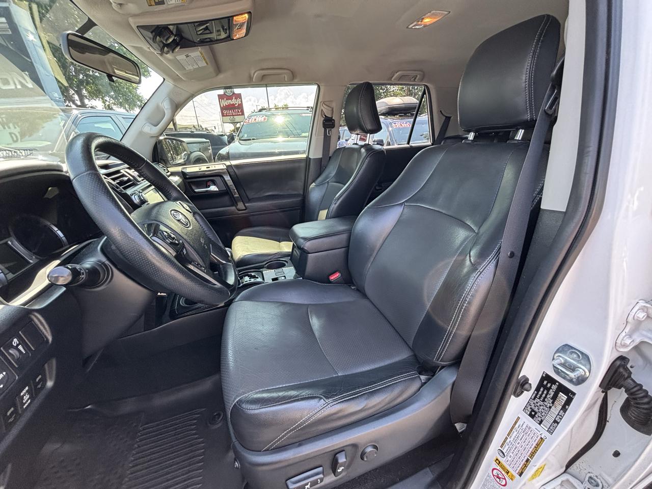 Toyota 4Runner TRD Off Road Premium 4WD (Natl) 2018