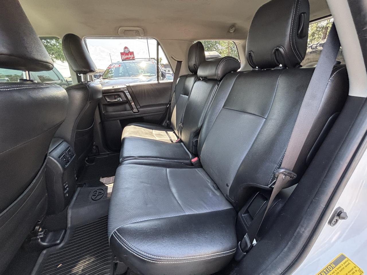 Toyota 4Runner TRD Off Road Premium 4WD (Natl) 2018