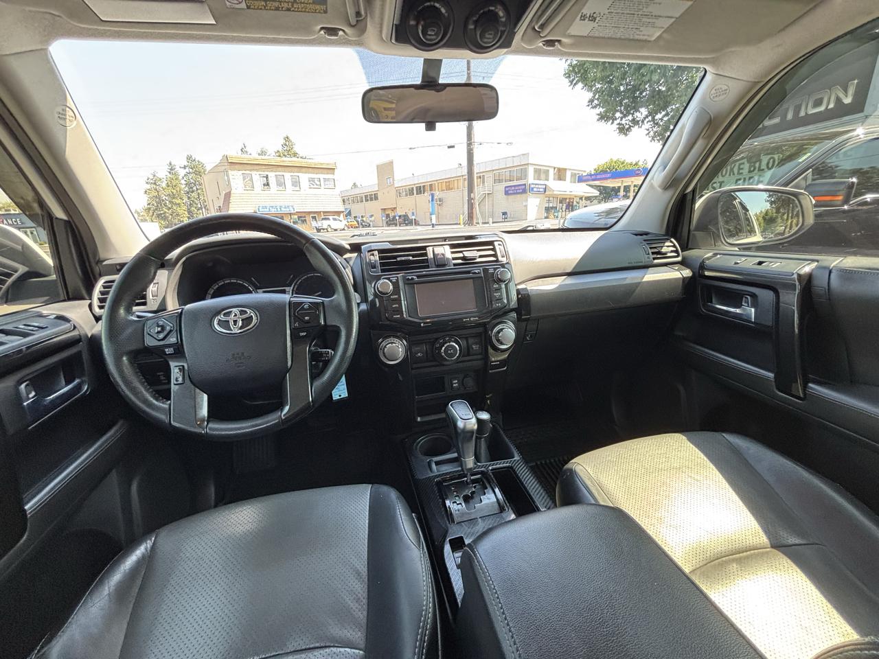 Toyota 4Runner TRD Off Road Premium 4WD (Natl) 2018