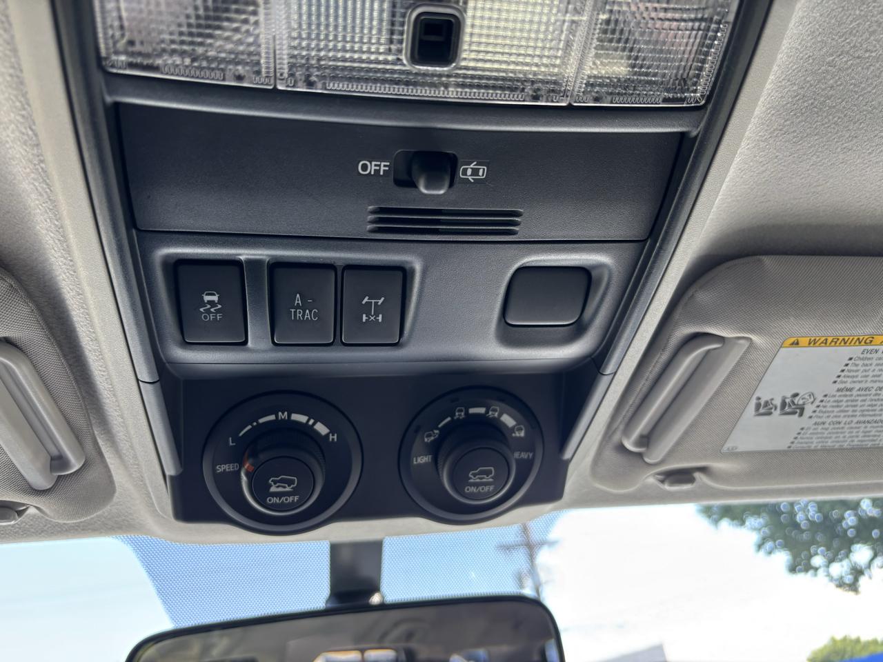 Toyota 4Runner TRD Off Road Premium 4WD (Natl) 2018