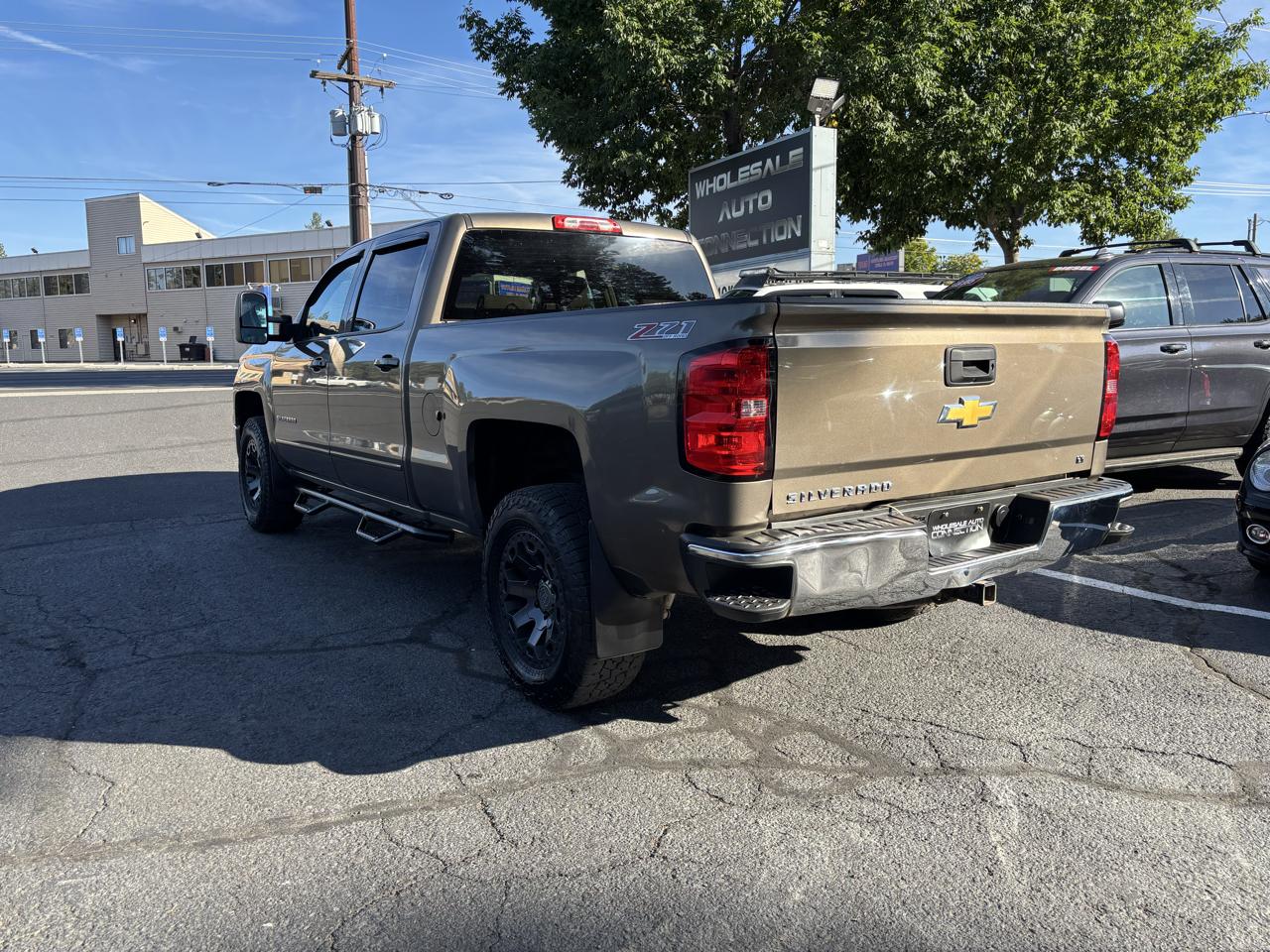 Chevrolet Silverado 1500 4WD Crew Cab 147" LT 2015