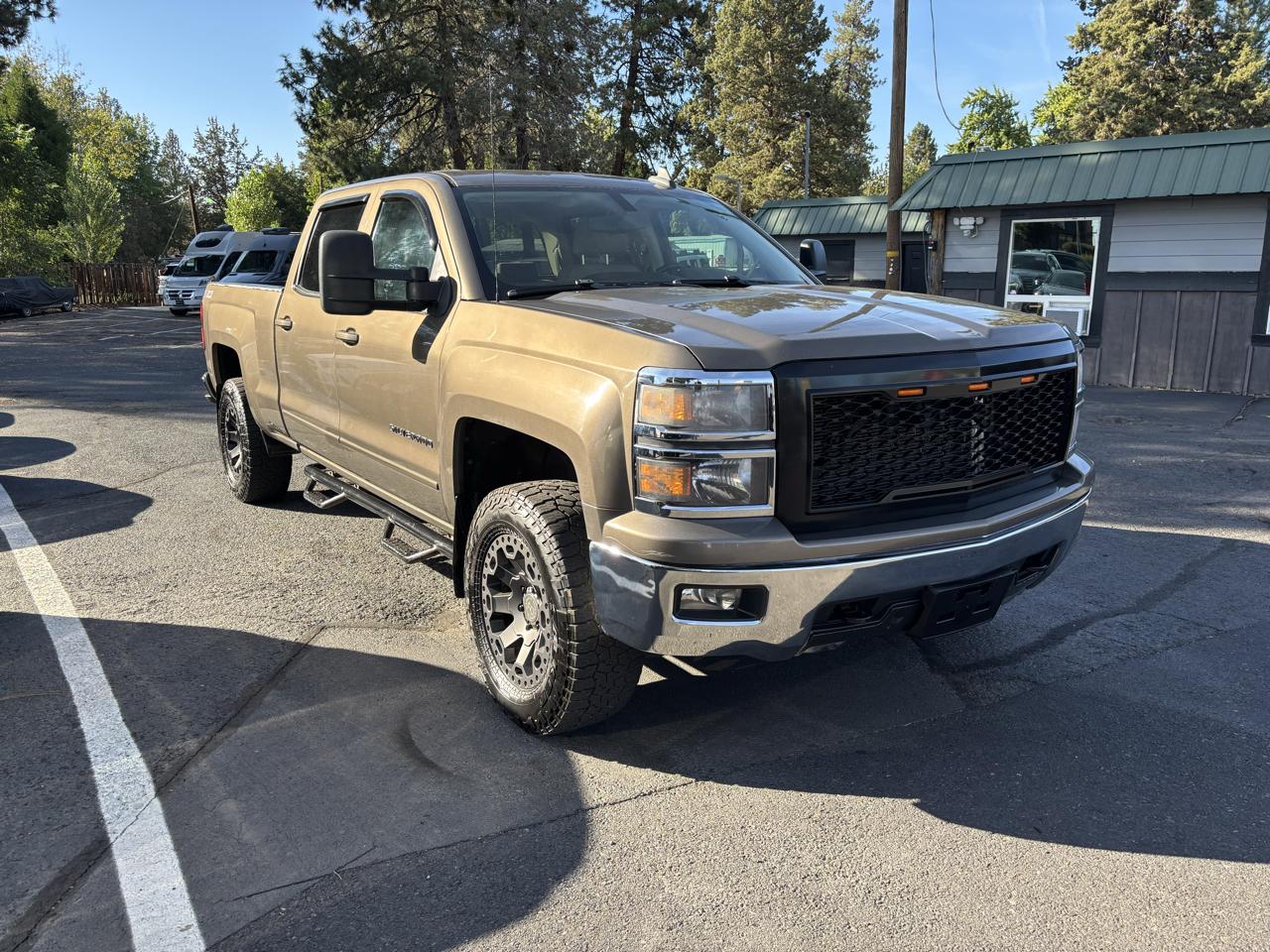 Chevrolet Silverado 1500 4WD Crew Cab 147" LT 2015