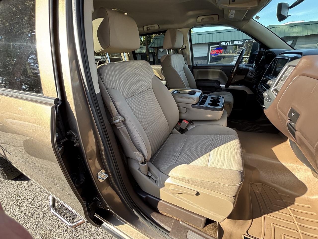 Chevrolet Silverado 1500 4WD Crew Cab 147" LT 2015
