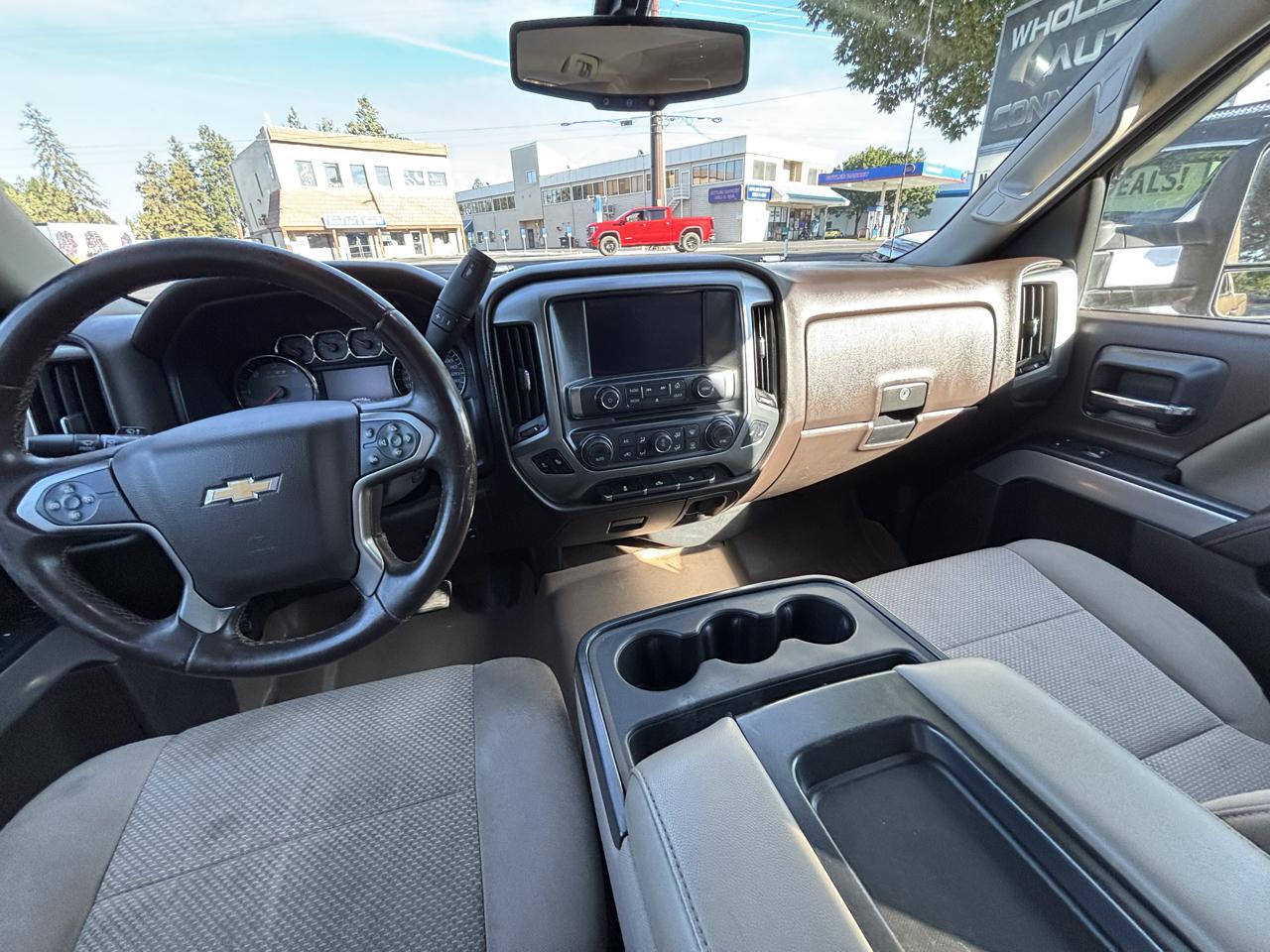 Chevrolet Silverado 1500 4WD Crew Cab 147" LT 2015