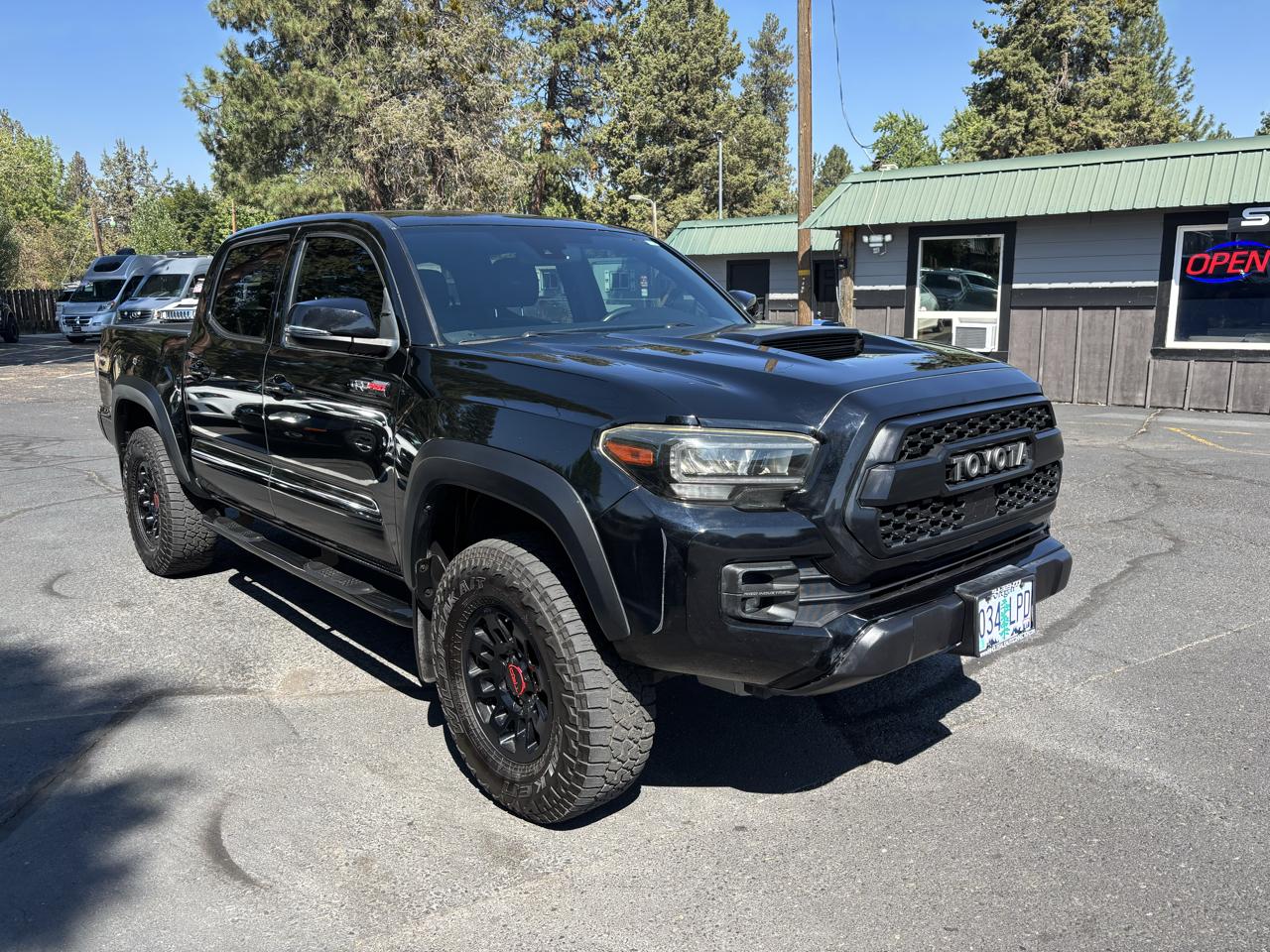 Toyota Tacoma TRD Pro Double Cab 5' Bed V6 4x4 AT (Natl) 2019