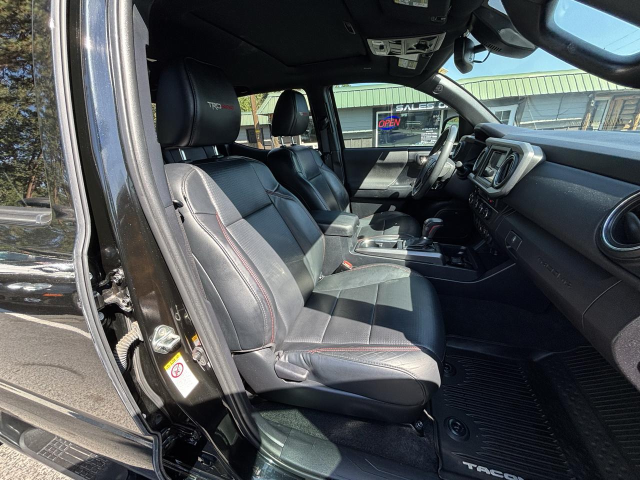 Toyota Tacoma TRD Pro Double Cab 5' Bed V6 4x4 AT (Natl) 2019