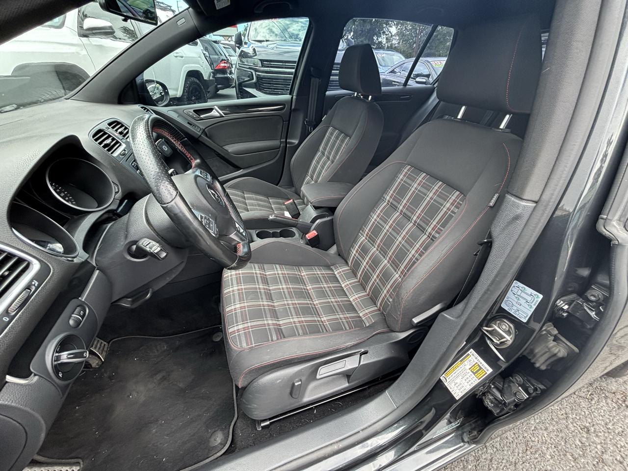 Volkswagen GTI 4-door 2012