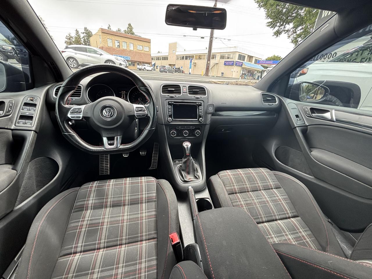Volkswagen GTI 4-door 2012