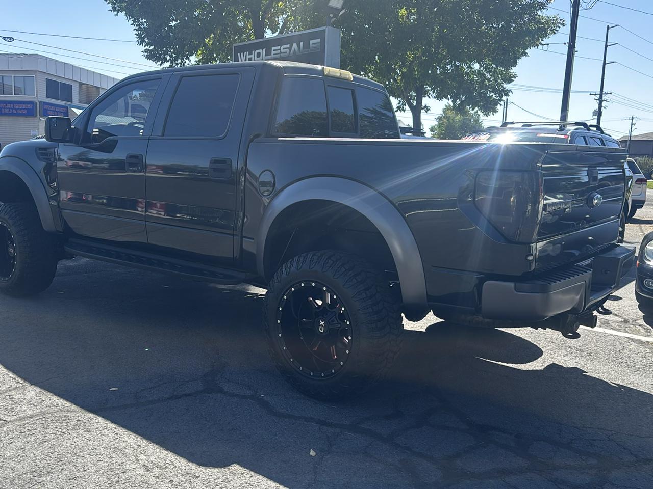 Ford F-150 4WD SuperCrew 145" SVT Raptor 2011