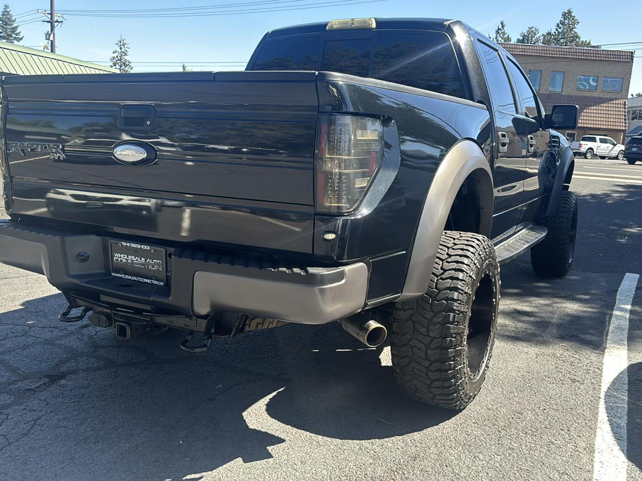 Ford F-150 4WD SuperCrew 145" SVT Raptor 2011
