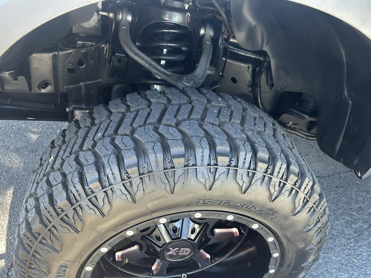 Ford F-150 4WD SuperCrew 145" SVT Raptor 2011