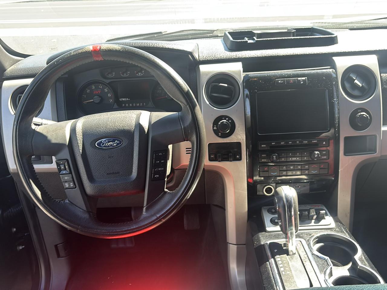 Ford F-150 4WD SuperCrew 145" SVT Raptor 2011