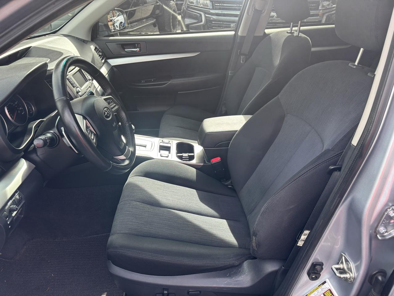 Subaru Outback 2.5i Premium 2013
