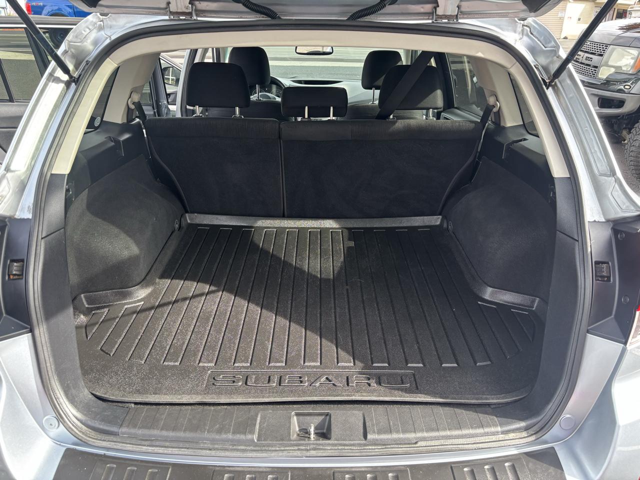 Subaru Outback 2.5i Premium 2013