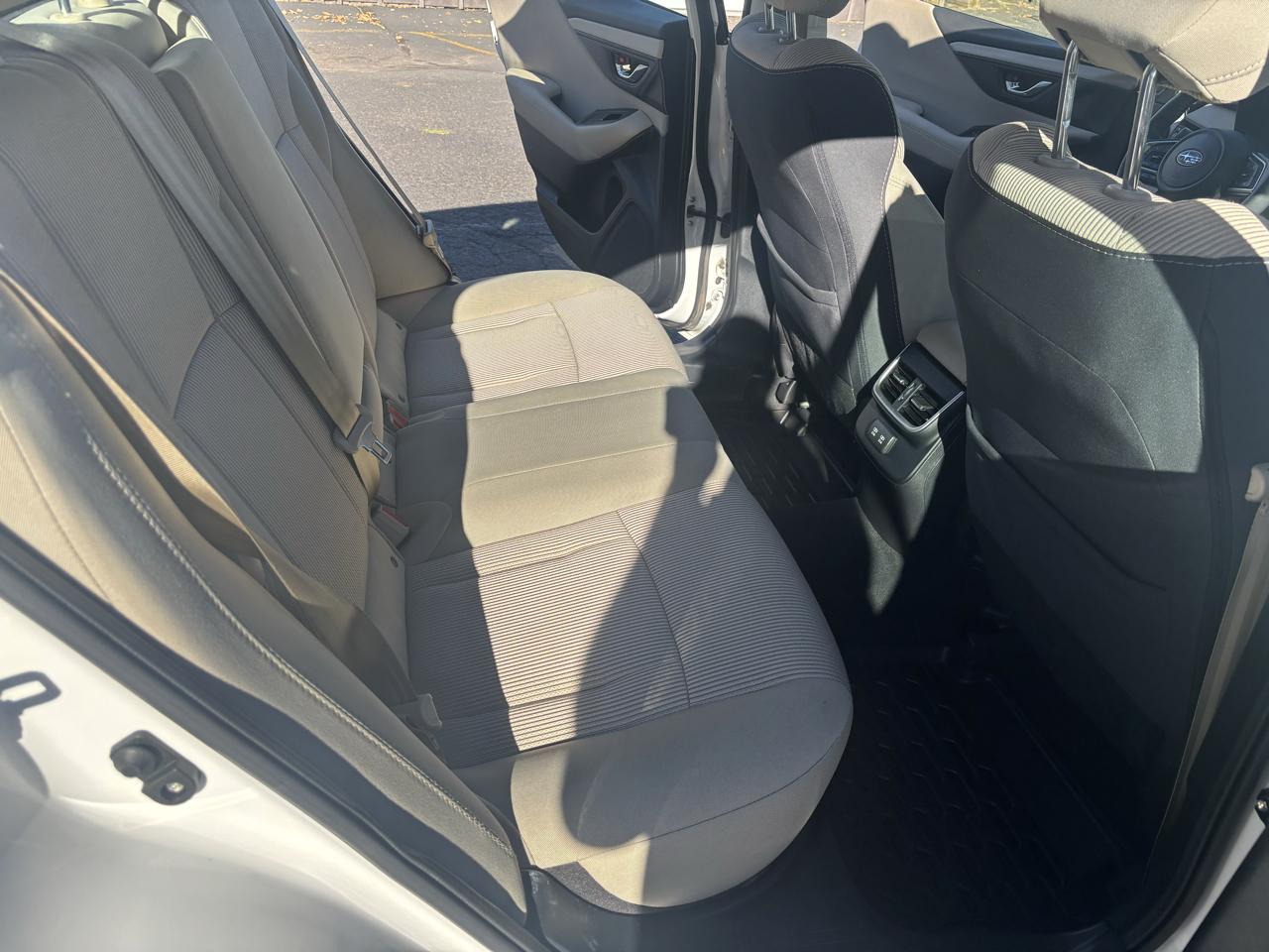 Subaru Legacy Premium 2022