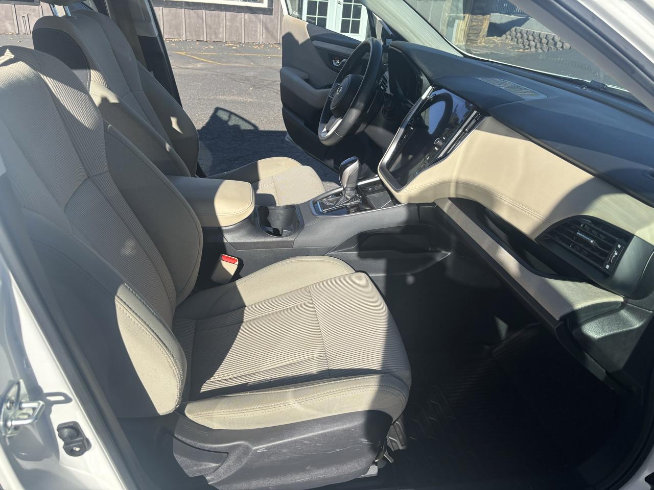 Subaru Legacy Premium 2022