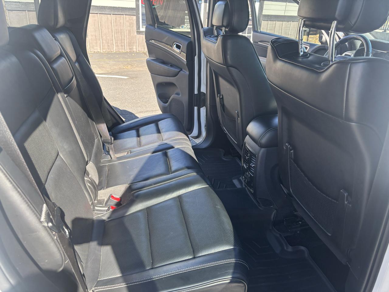 Jeep Grand Cherokee photo 10