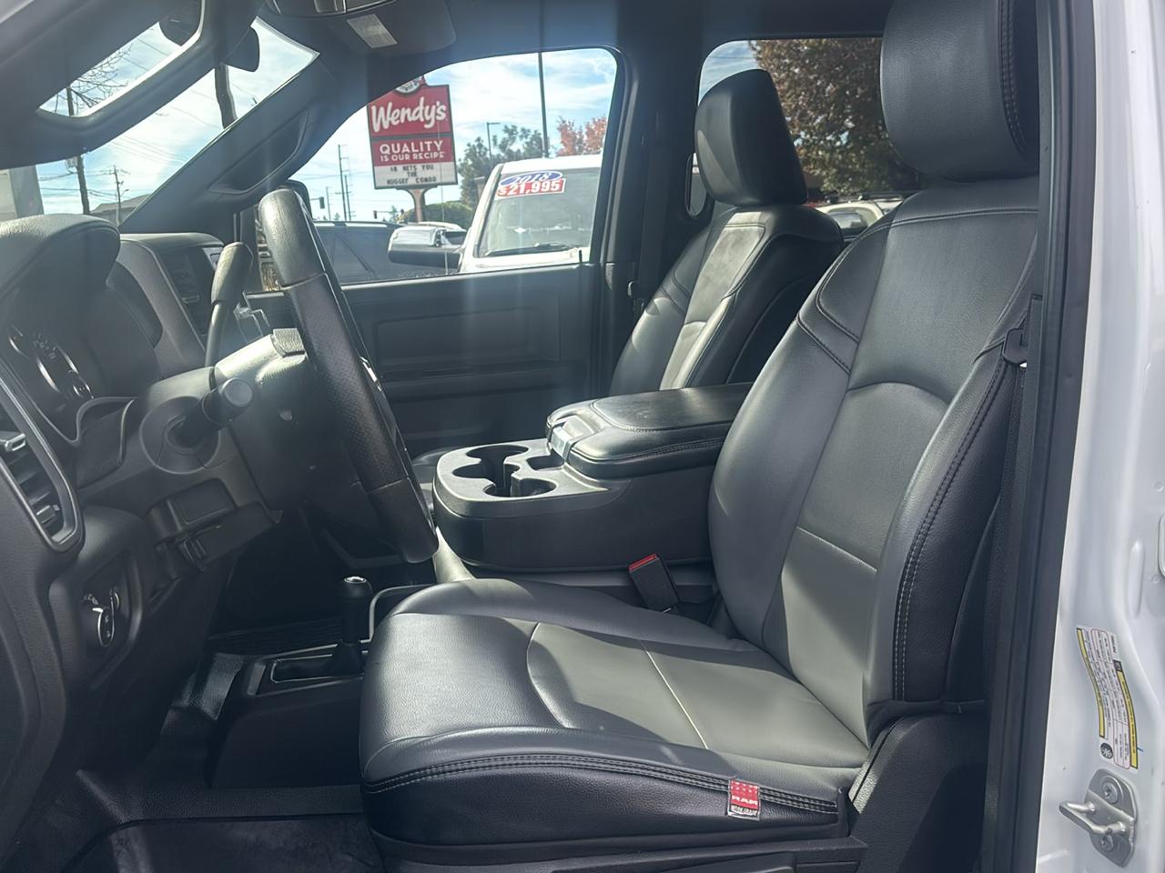 RAM 2500 Tradesman Crew Cab LWB 4WD 2023
