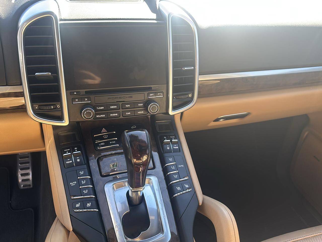 Porsche Cayenne Hybrid S 2017