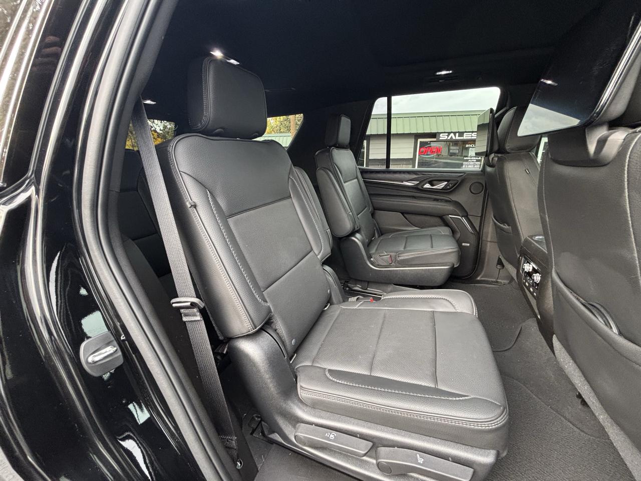 GMC Yukon Denali 4WD 2021