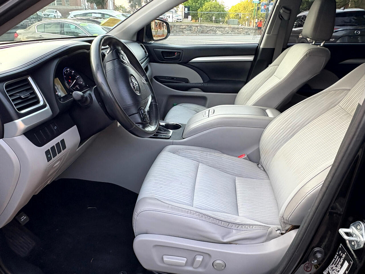 Toyota Highlander LE Plus V6 AWD (Natl) 2015 Toyota Highlander LE Plus V6 AWD (Natl) 2015