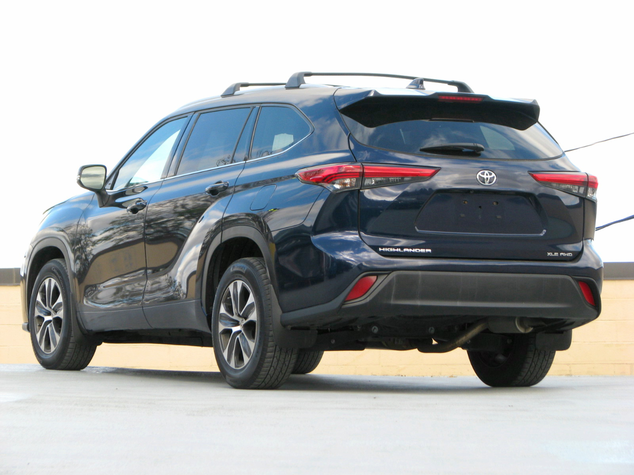 Toyota Highlander XLE Nav AWD V6 2022 Toyota Highlander XLE Nav AWD V6 2022