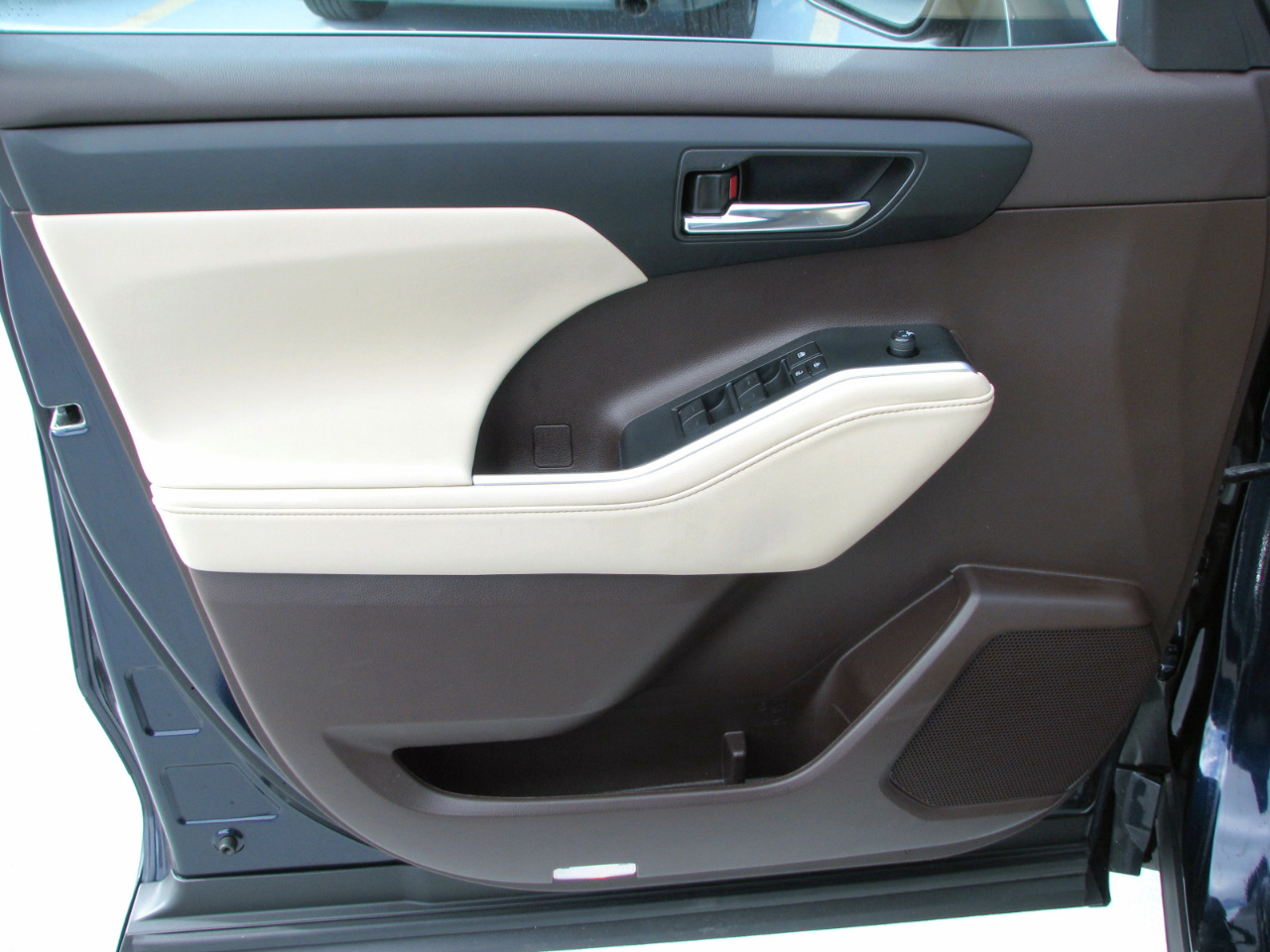 Toyota Highlander XLE Nav AWD V6 2022 Toyota Highlander XLE Nav AWD V6 2022