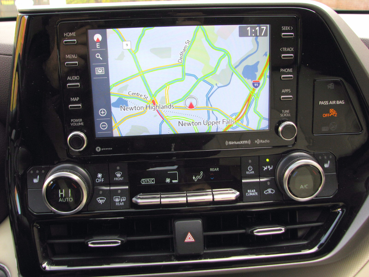 Toyota Highlander XLE Nav AWD V6 2022 Toyota Highlander XLE Nav AWD V6 2022