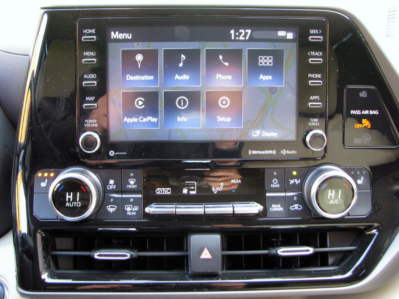 Toyota Highlander XLE Nav AWD V6 2022 Toyota Highlander XLE Nav AWD V6 2022