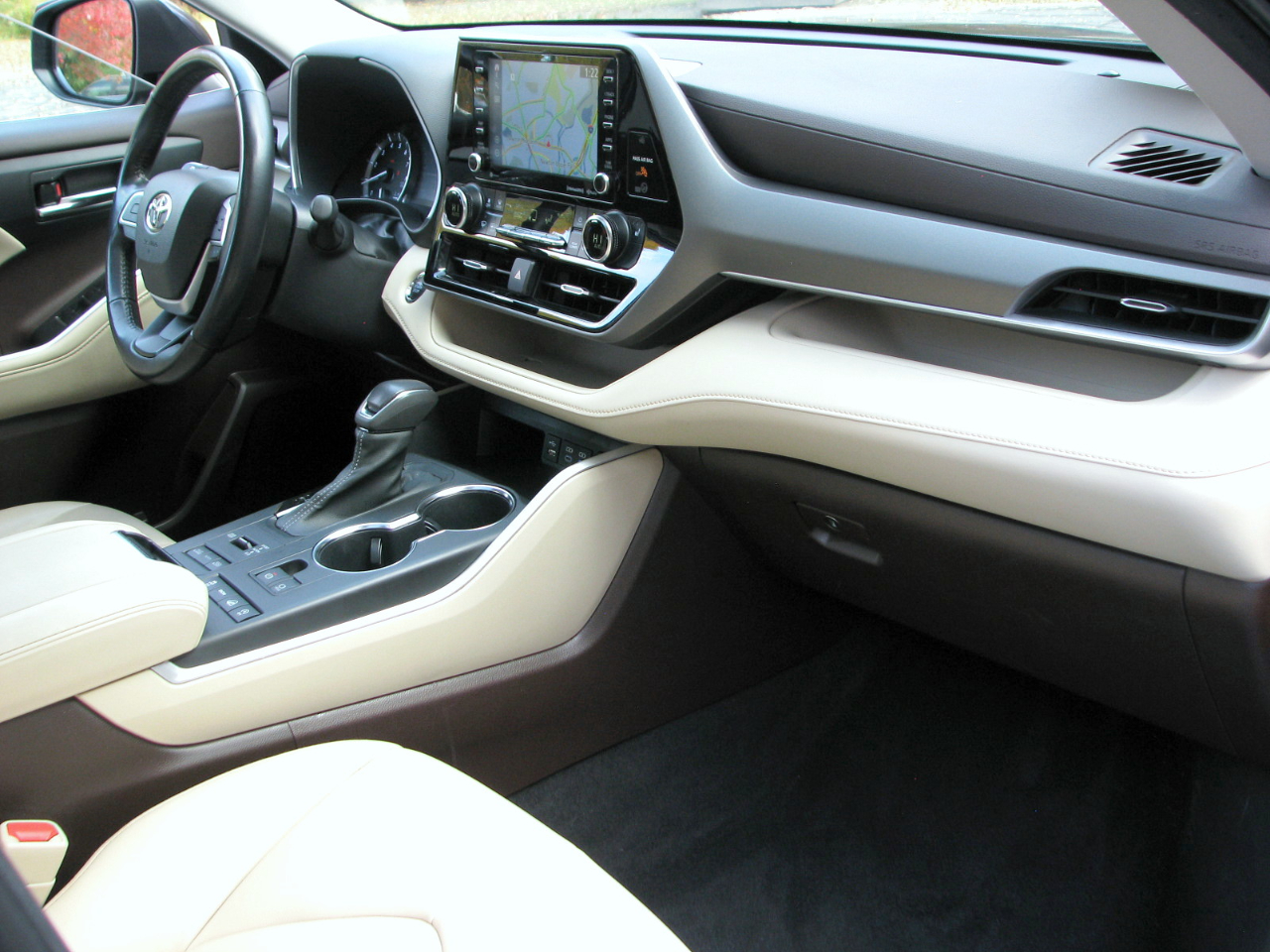 Toyota Highlander XLE Nav AWD V6 2022 Toyota Highlander XLE Nav AWD V6 2022