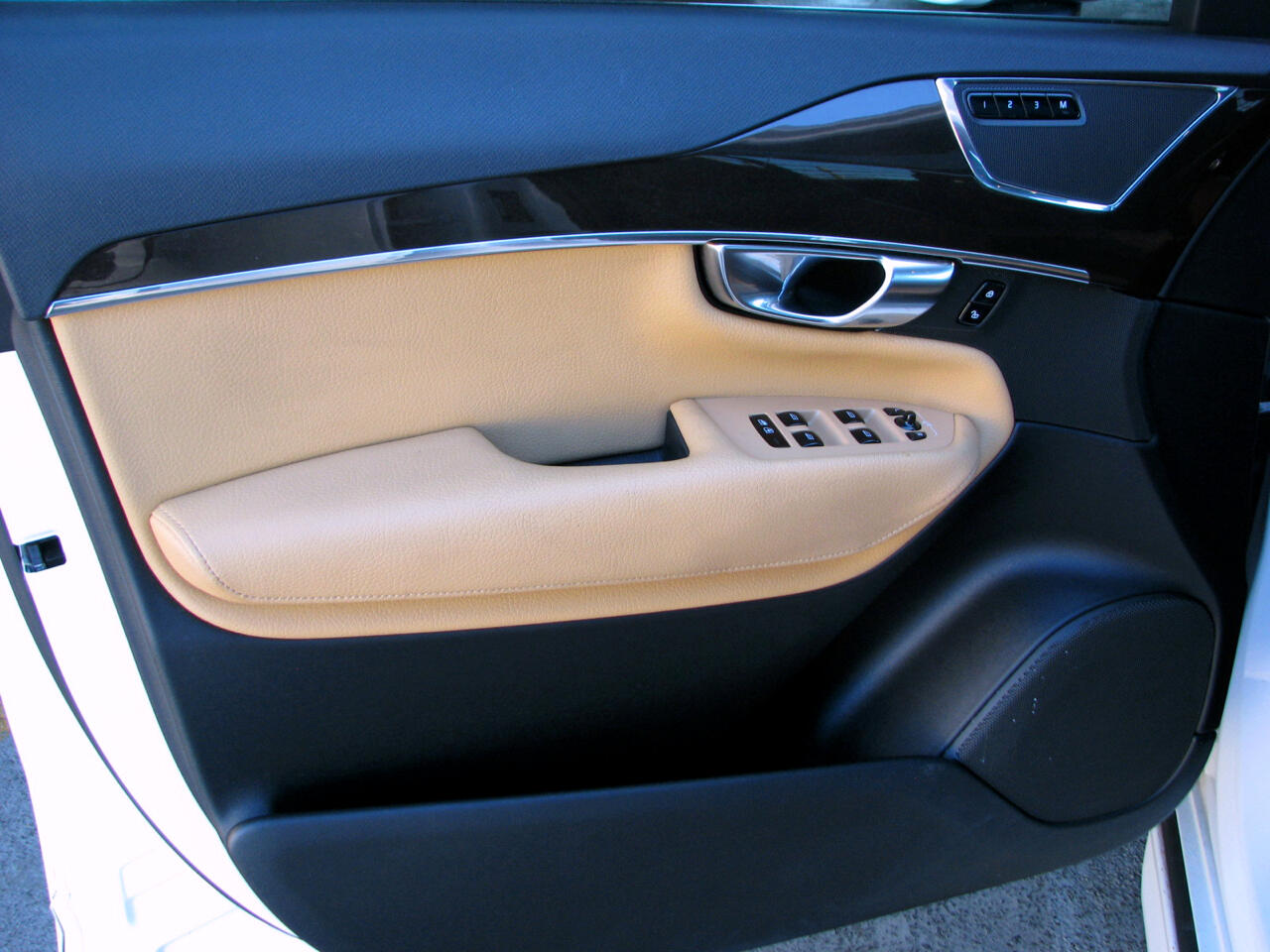 Volvo XC90 T6 Momentum AWD 2018