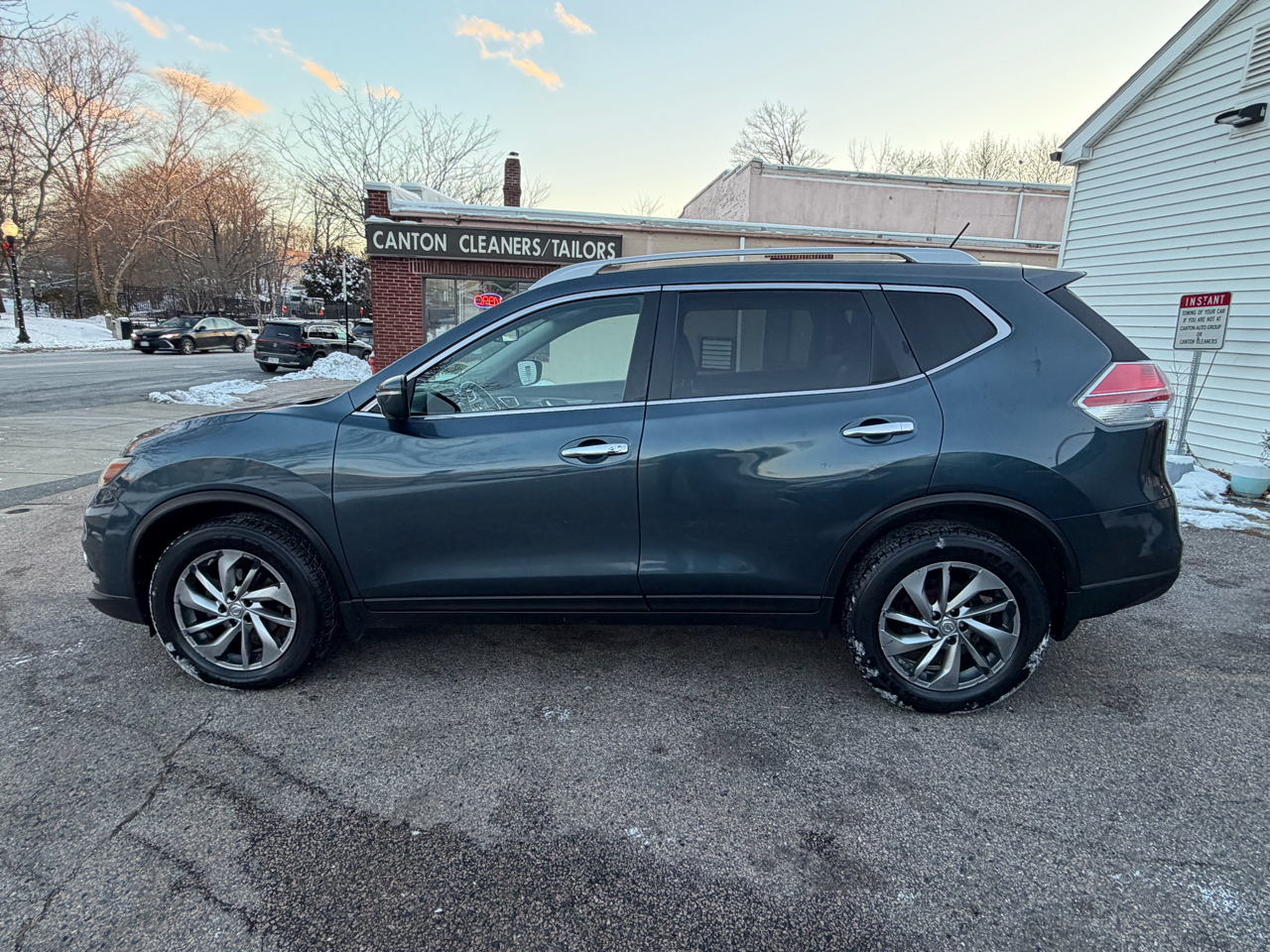 Nissan Rogue S AWD 2014