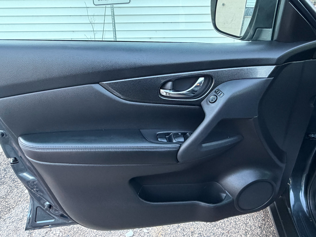 Nissan Rogue S AWD 2014