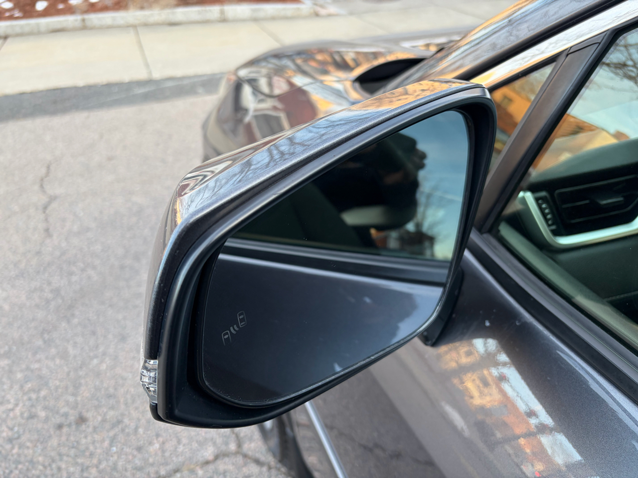 Toyota RAV4 LE AWD 2019