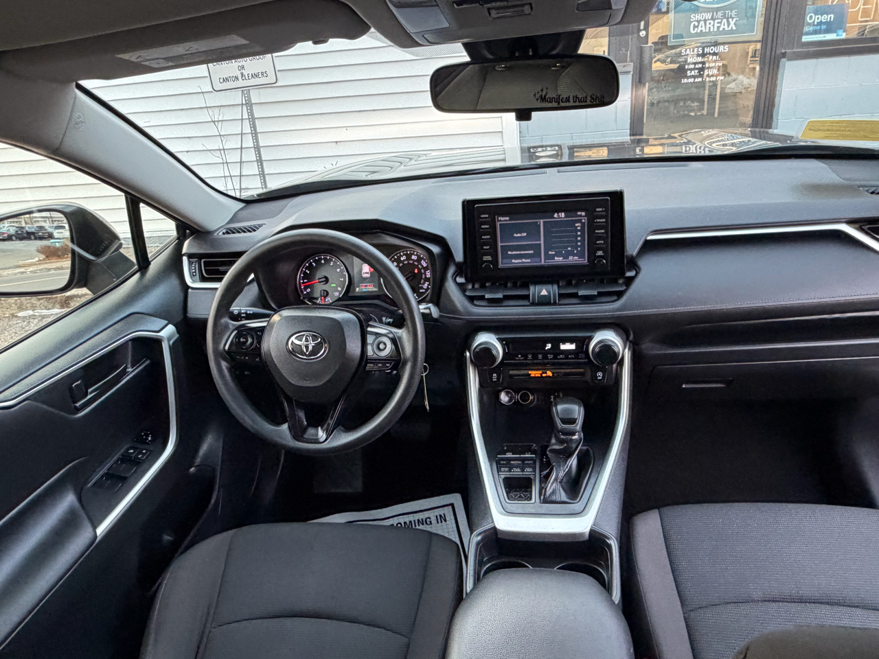 Toyota RAV4 LE AWD 2019