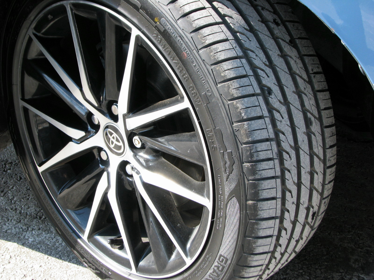 Toyota Camry SE Nightshade Edition AWD 2023