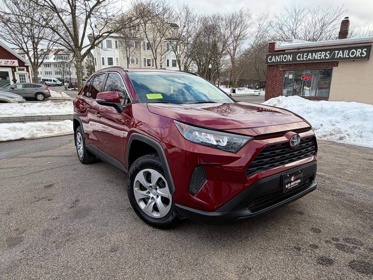 Toyota RAV4 LE AWD 2019