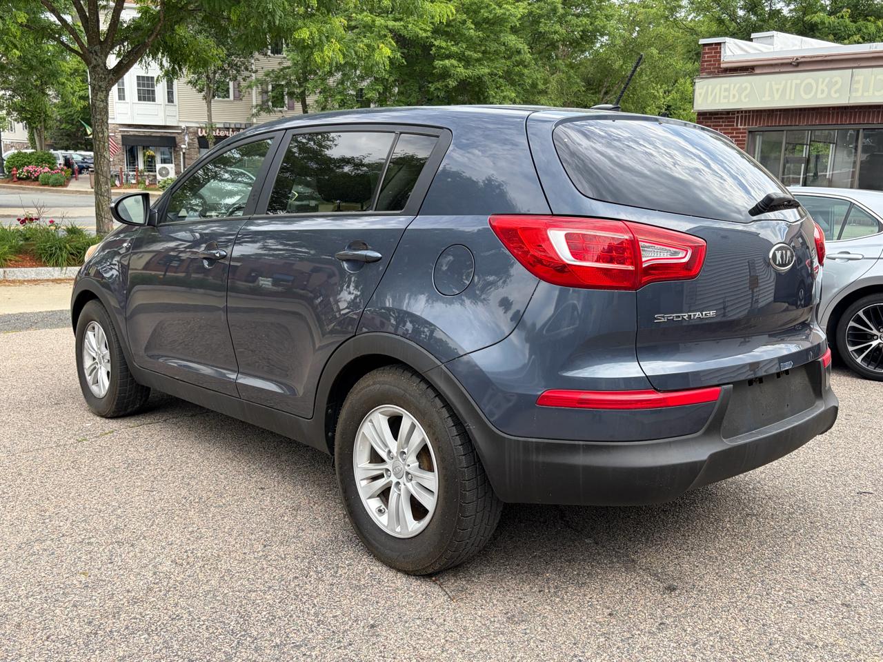Kia Sportage LX AWD 2011