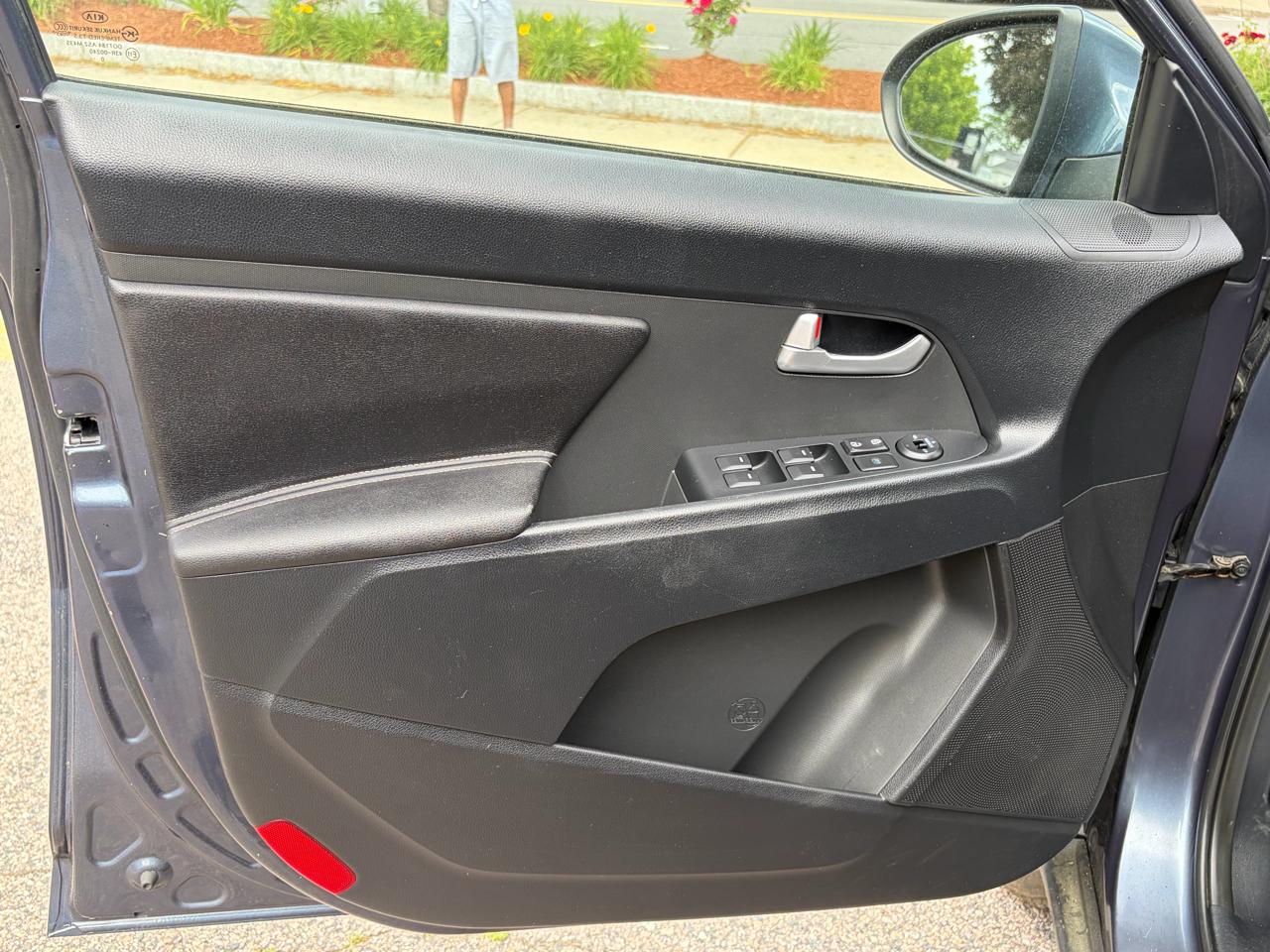 Kia Sportage LX AWD 2011