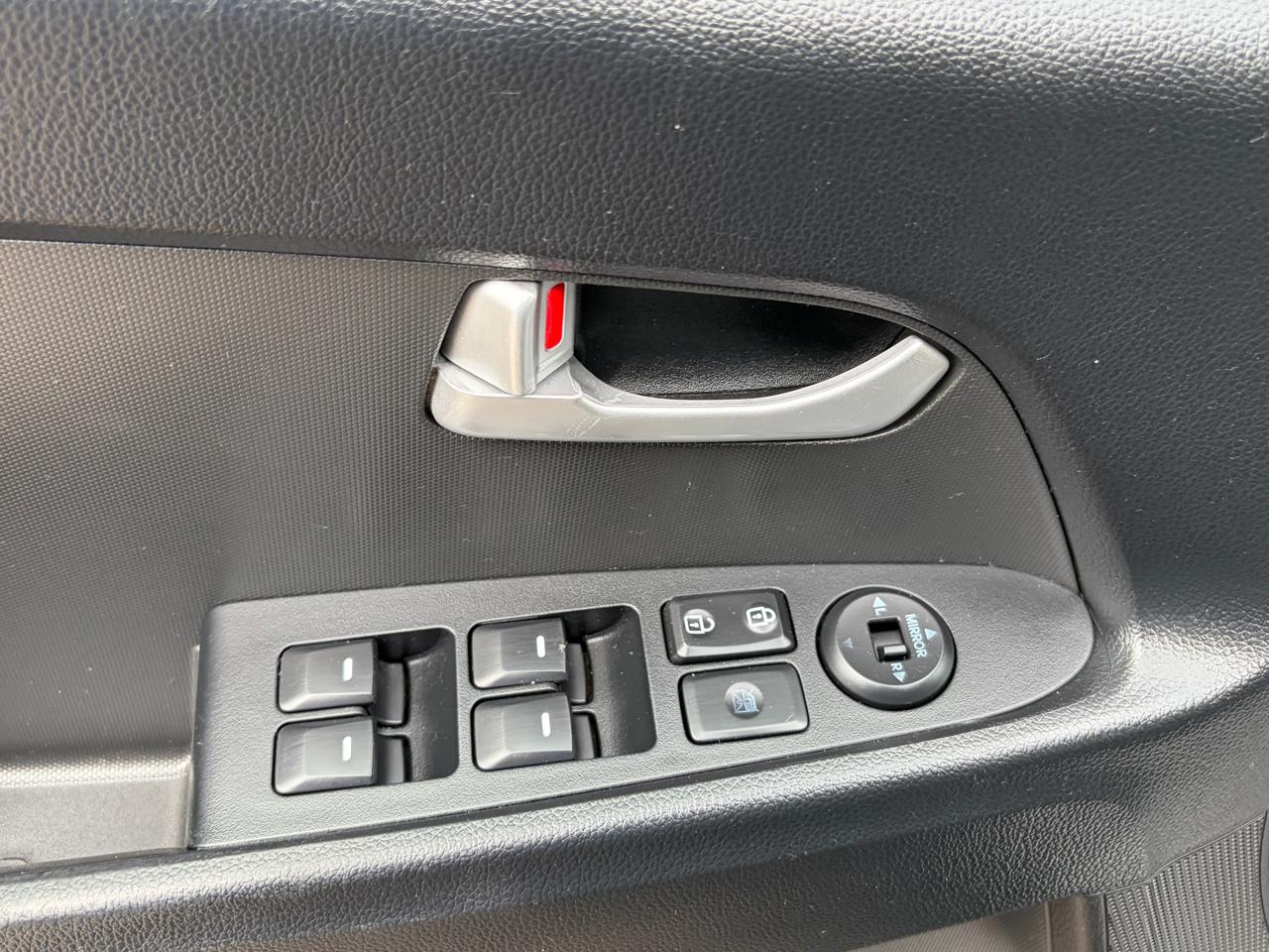 Kia Sportage LX AWD 2011