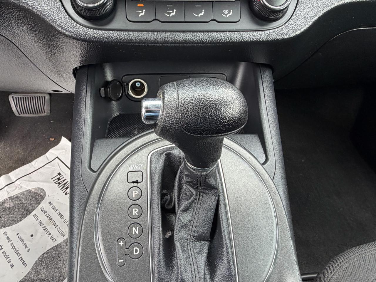 Kia Sportage LX AWD 2011