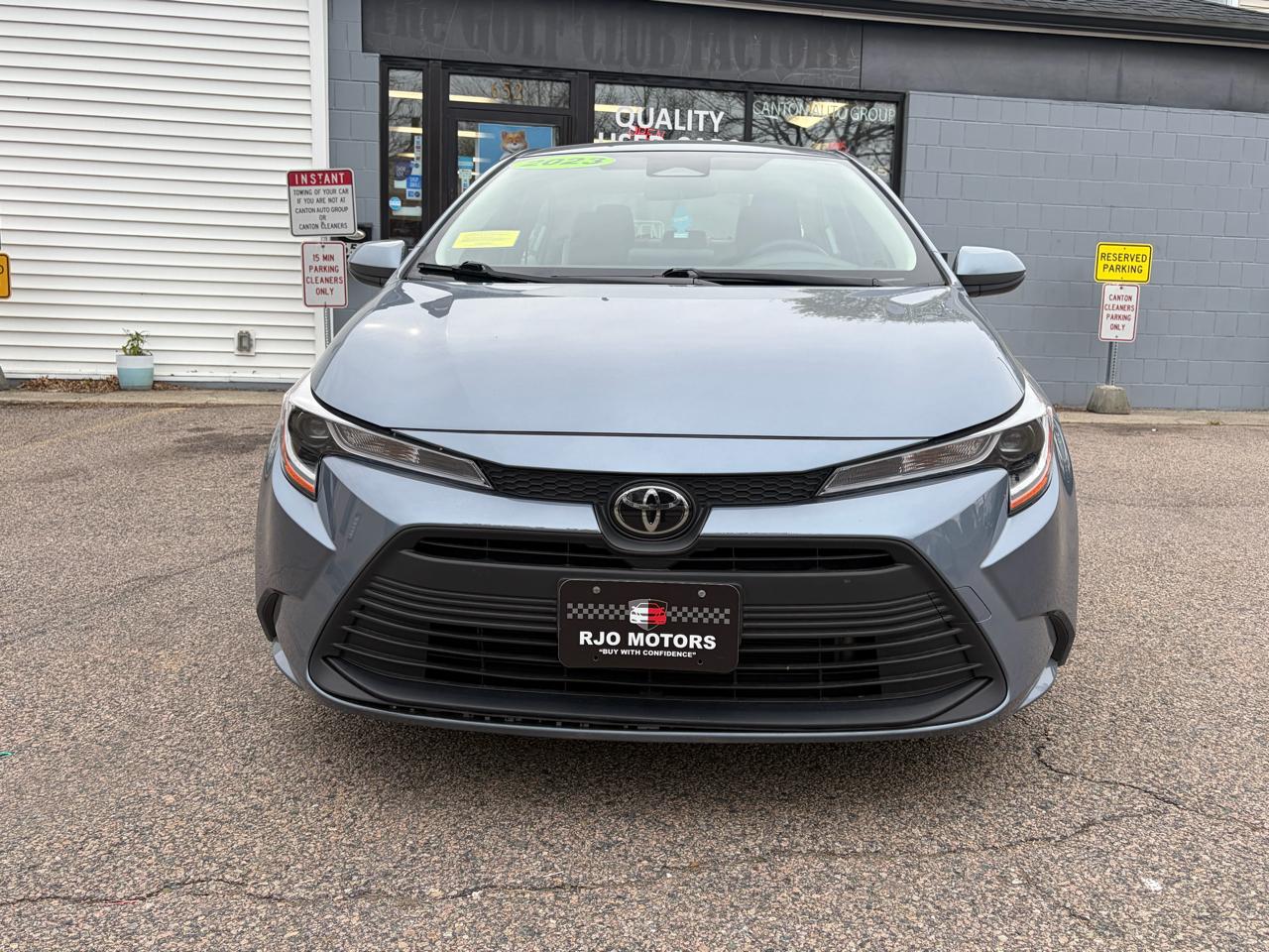 Toyota Corolla 4dr Sdn LE Auto 2023