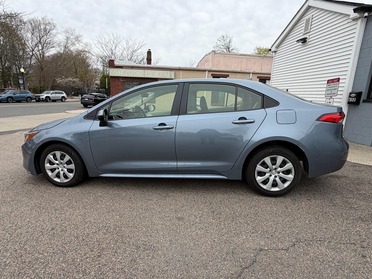 Toyota Corolla 4dr Sdn LE Auto 2023