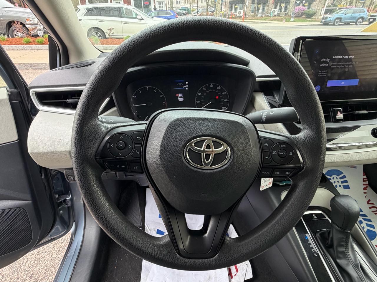 Toyota Corolla 4dr Sdn LE Auto 2023